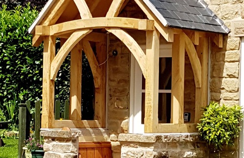 Kelstedge Cottage | Ashover Derbyshire Luxury rural Holiday cottage ensuite facilities to both rooms