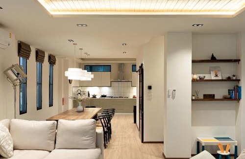 Asoke House | Asok house Sukhumvit27 Free BF