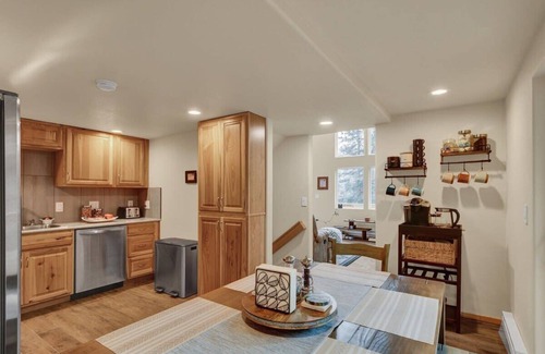 Woodland Park House | Aspen Grove Chalet - Colorado living dream