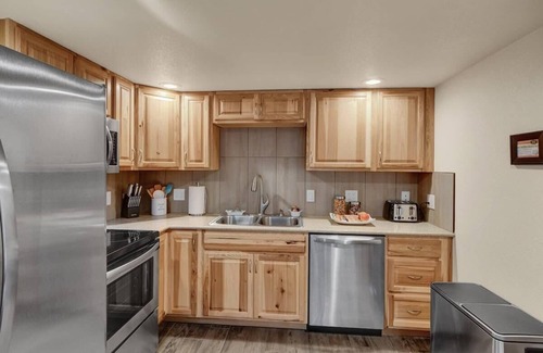 Woodland Park House | Aspen Grove Chalet - Colorado living dream