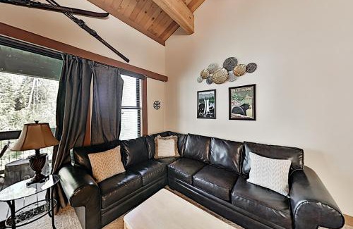 Truckee Apartment | Aspen Grove Condo