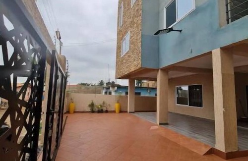 Tema Apartment | Aspen Residence Flat D