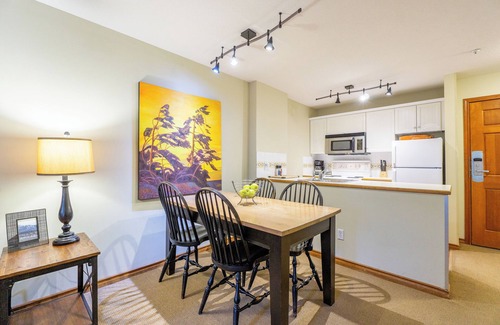 Upper Village Condo | Aspens #215 Prime Ski-in Ski-out Location! Pool, Hot tubs, BBQ, sleeps 4