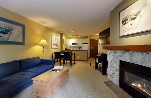 Whistler Condo | Aspens #216 Prime Ski-in Ski-out Location! Pool, Hot tubs, BBQ, sleeps 4