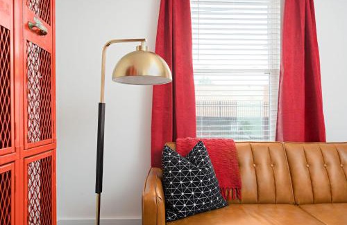 Bloomington House | Assembly Hall Hideaway - Walk To Stadiums!