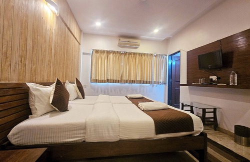 Malad East Hotel | Astha Residency