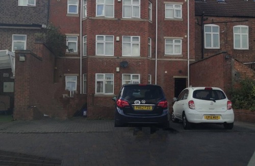 Birmingham Apartment | Aston Apartment -Free Secure Parking free wi-fi close to Birmingham