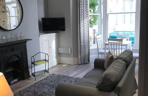 Barbican Apartment | Astor Apartment