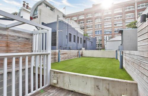 Surry Hills House | Astounding 3 Bedroom House Surry Hills 2 E-Bikes Included