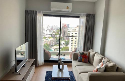 Chang Khlan Apartment | Astra Sky River Chiang Mai