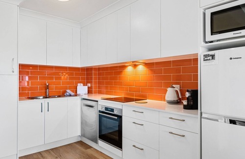 Jindabyne Apartment | Astrid's at Central Park - 2BR l Lake & Mountain Views l Central Location l WiFi