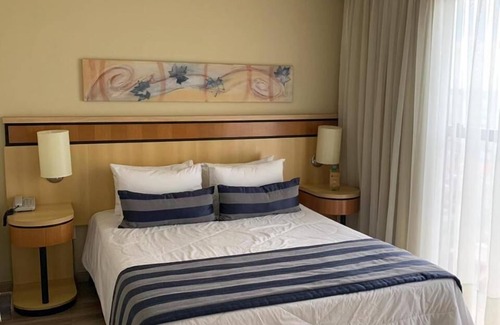 Centro Hotel | Astron Suítes São José dos Pinhais by Nobile