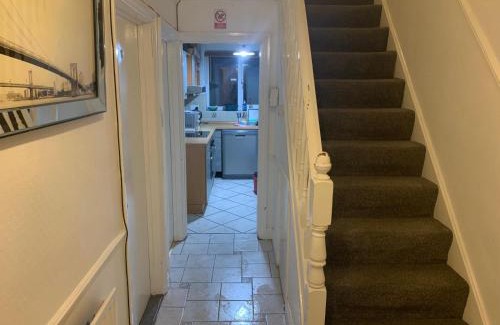 Stanford-le-Hope Bed & Breakfast | At Apex house