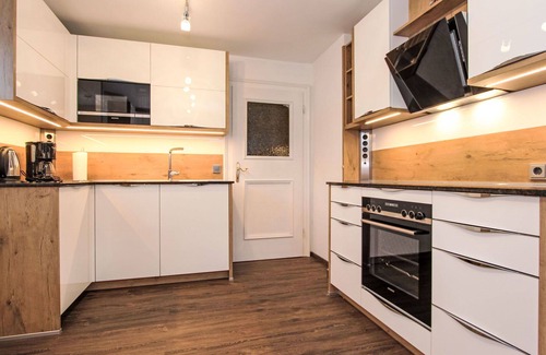 Bruck an der Grossglocknerstrasse House | Wonderful private villa for 10 people with WIFI and TV