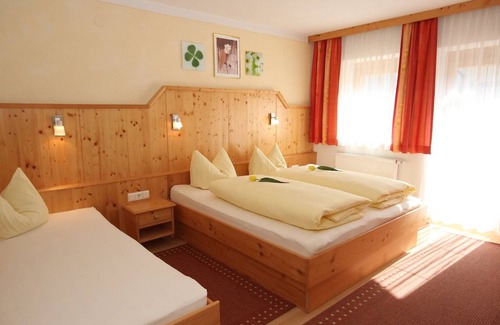 Aschau Im Zillertal Apartment | 120 m² Apartment ∙ 3 bedrooms ∙ 10 guests