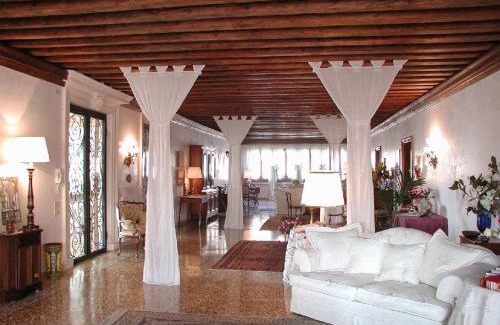 Cannaregio Bed & Breakfast | At Home a Palazzo