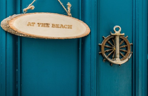 North Berwick Apartment | At the Beach is a stunning seaside holiday apartment, located right at the beach in North Berwick.