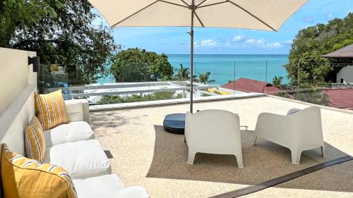 Wichit Apartment | At the Beach Spacious 2-level Design Home for 2-5 and 1 infant, Ao Yon Beach Phuket