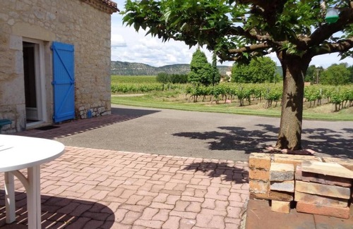 Parnac House | At the end of the village.