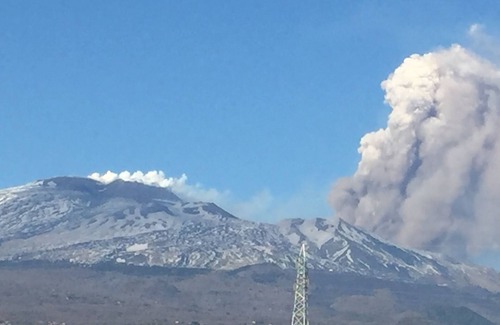 Nicolosi House | At the foot of the volcano