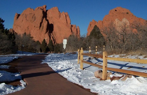Manitou Springs Cabin | At the Springs Cabin: Walking Location-Charm-Extras Just for You!