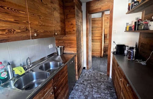 Lens Apartment | At walking distance from the center of Crans and Golf Course!