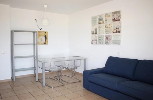 Torredembarra Apartment | AT038 Vistas de la playa, primera línea con piscina