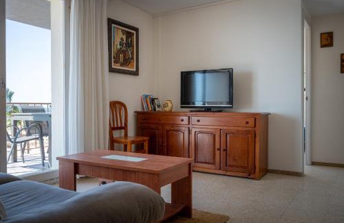 Torredembarra Apartment | AT111 Vistas frontales a la playa la Paella