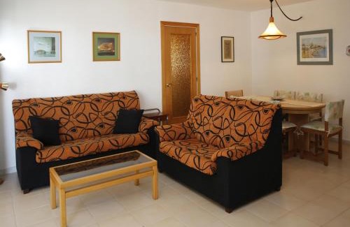Torredembarra Apartment | AT116 Els Pins, comunidad con piscina en 1ra línea de la playa