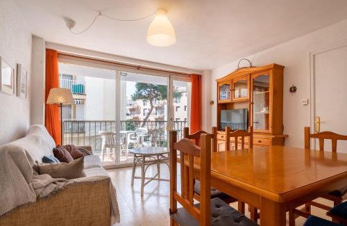 Torredembarra Apartment | AT129 Apartamento en primera línea de la playa