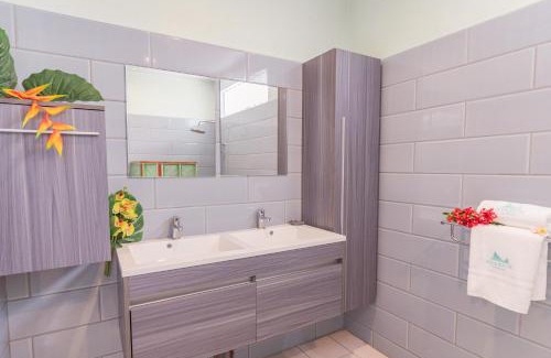 Ua Pou House | Ataku'a Lodge