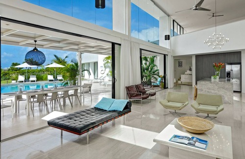 Weston Villa | Atelier House in St James by Personal Villas - Contemporary Ridge-Front Holiday