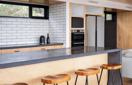 Coles Bay Apartment | Atelier on Freycinet - Beachside Property