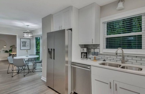 Acworth House | ATH - Sleeps 8 - 4 Beds - Pet Friendly - Moonlit
