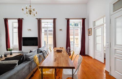 Plaka Apartment | Athenian Getaway Villa in Plaka with Acropolis View by Athenian Homes