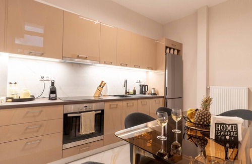 Petralona Apartment | Athenian Secret Key Residence