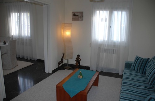 Nea Smirni Apartment | Athens flat near sea ,center and port