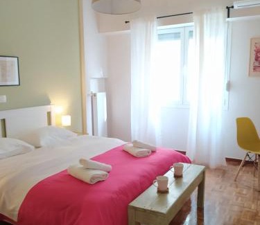 Neapoli Apartment | Athens Lycabettus Luxurious Loft