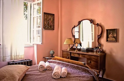 Neapoli Hotel | Athens Quinta - Hostel