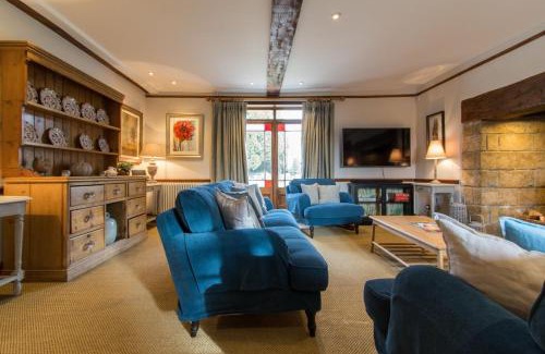 Ilminster House | Atherstone Farmhouse