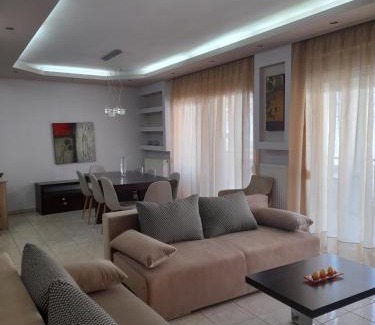 Nea Peramos Apartment | Athina's house by the sea