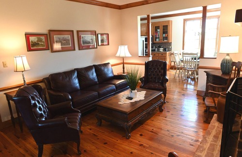 Clifford House | Athlone Farm: Spacious, Gorgeous Grounds, Historic Outbuildings, Summer Deals!