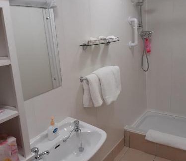 Navan Bed & Breakfast | Athlumney Manor Guest Accommodation
