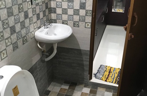 Nedumangad House | Athrakkattu Enclave 1 Bedroom Deluxe Suite