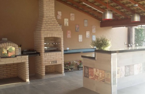 Jardim Estancia Brasil House | Atibaia - house with wifi, swimming pool, fire place and lots of comfort. --- 10 guests