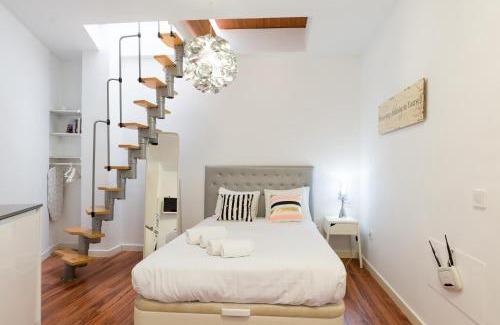 San Felipe Neri Apartment | Atico centro historico a/c bbq wifi