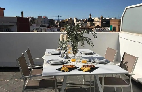 El Pilar Apartment | Atico loft Torres de Quart