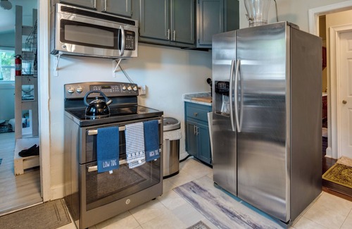 Atlanta House | Atlanta Vacation Rental ~ 3 Mi to Downtown!