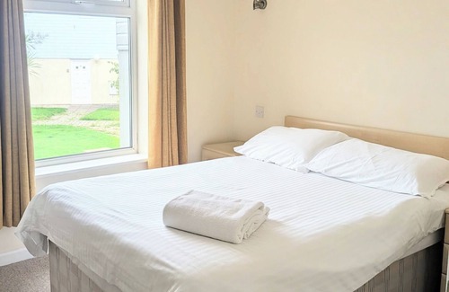 Saint Columb Major Cabin | Atlantic Lodge - 4 Bedroom - Pool -Spa - Gym