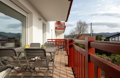 Hendaye Apartment | Atlantic Selection - Le Bidassoa - Avec piscine et parking